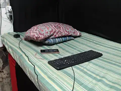 HOTDREAMER4U webcam