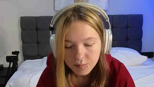 LauraLowe webcam