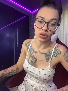 Queen_of_pain webcam