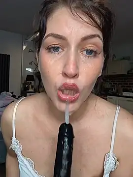 AmberLayla webcam