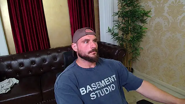 AdamJamesonn webcam