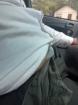 Uber-driver-dam webcam