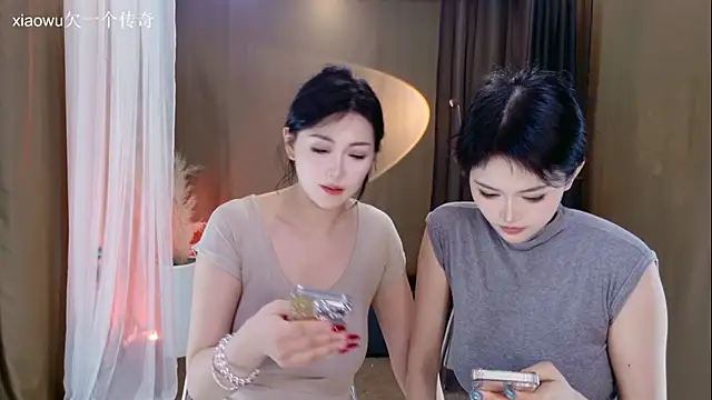 Banana-Milk69 webcam