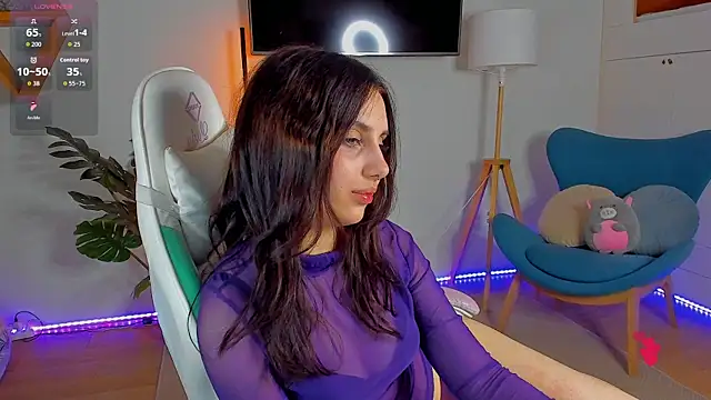 Kira_Moonnn webcam
