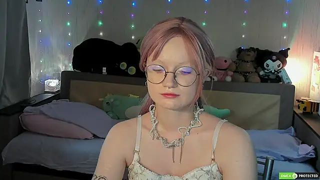 JulietFowler webcam