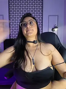 Amber_gold_ webcam