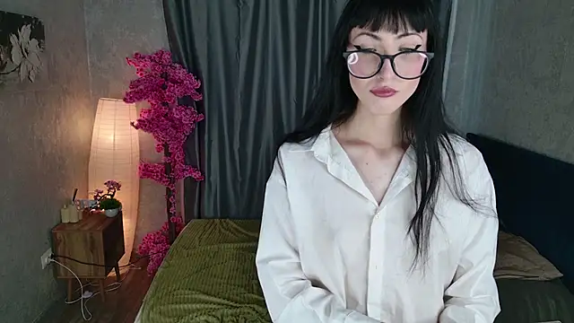 SakuraDreamm webcam