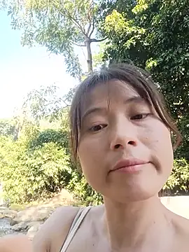 Linda-yiyi webcam