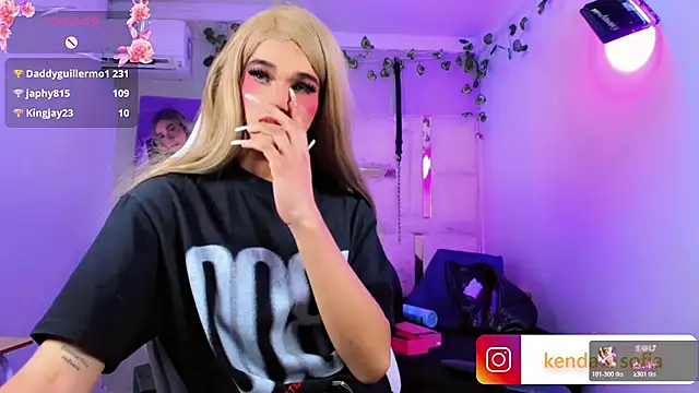 Sophiaa_doll_ webcam