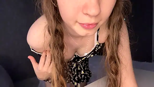 Emily_Mur_ live cam on StripChat