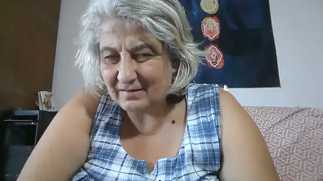 ExquisiteMature webcam
