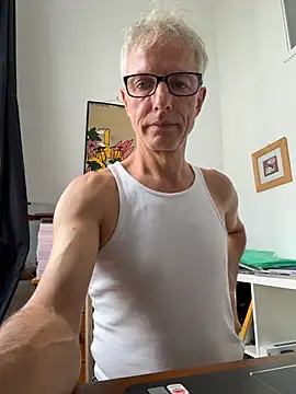 SexyLeon8 webcam