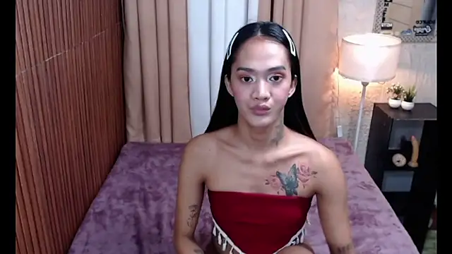 yoursexyyassy webcam