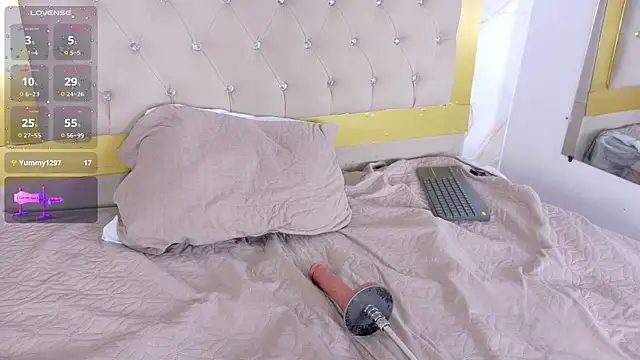 Luna_Tylor webcam