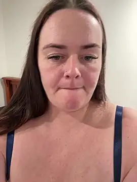 carinabro10 webcam