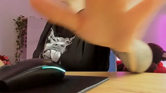 NeoGeisha webcam