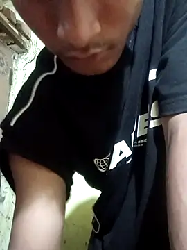 YourTeenBoy21 webcam