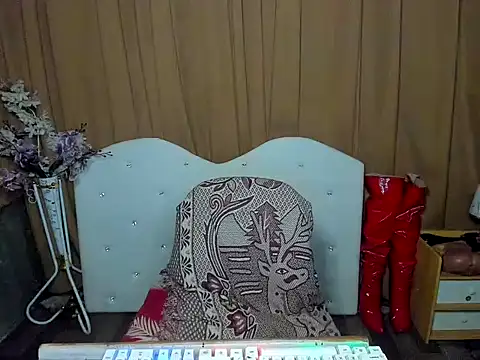 AshantTsiBigCock webcam