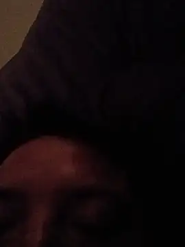 SoulfulLogania live cam on StripChat