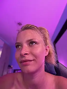 AnastasiaAniess webcam