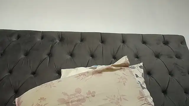 SpicyQueenxxxx webcam