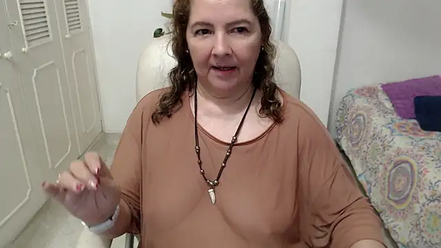 leonela_69 webcam