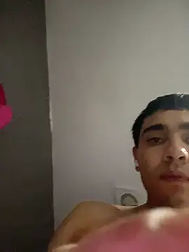 femboyxx69 webcam
