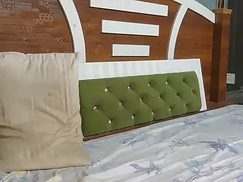 Riyaa_Kaur webcam