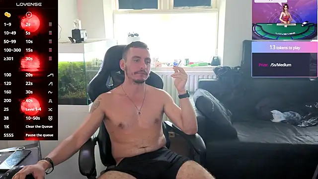 Rayzel_White webcam
