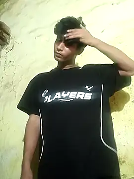 YourTeenBoy21 webcam