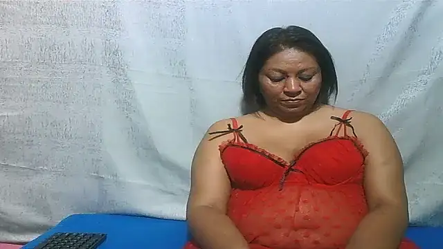 IndianSexyMilf69 webcam