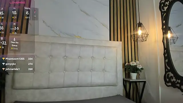 SckarletBloom webcam
