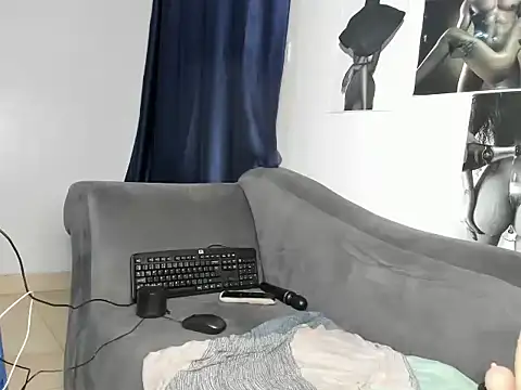 tinydolll webcam
