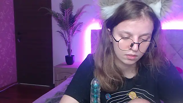 AnniBrown_ webcam