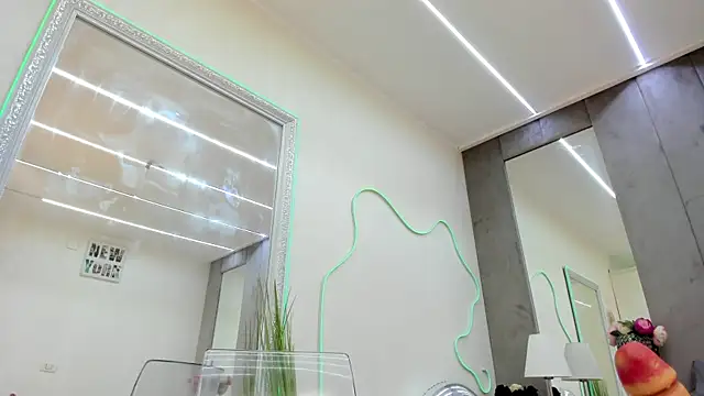 Yanna_miana webcam