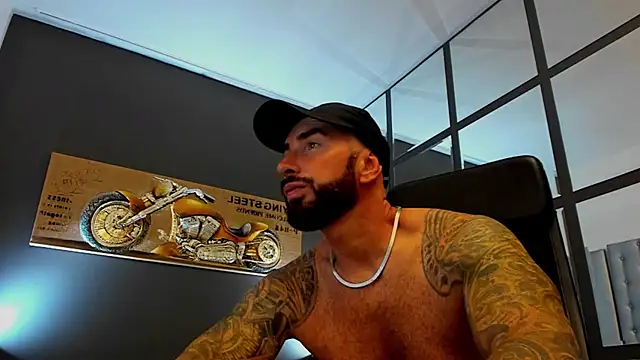 AronGrant webcam