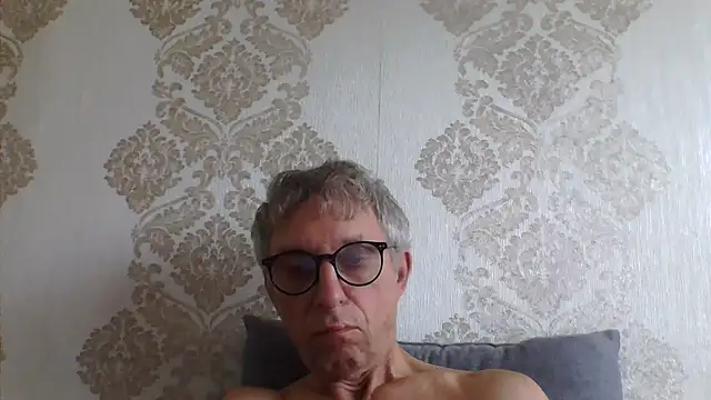 BobbyXRoyal webcam