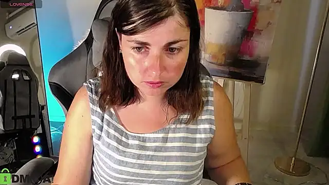 MartaEdams webcam