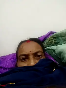 Hot_Seema83 webcam