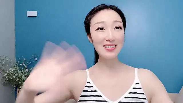 ella55-- webcam