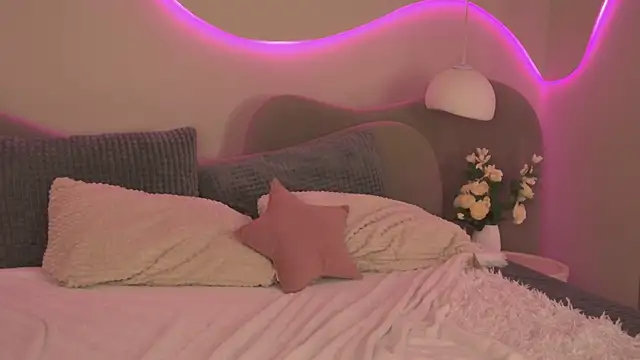 Elsie_Fiery webcam
