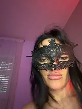 blackladyhot webcam