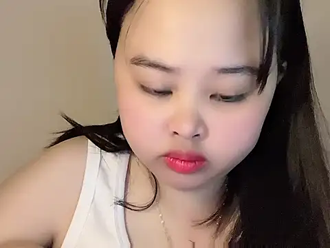 Nhungnhung88 webcam