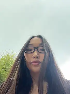 trytomakememoam webcam