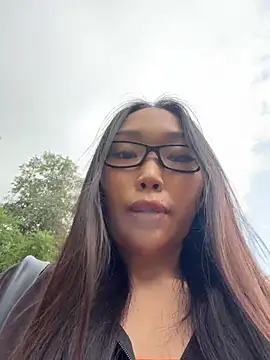 trytomakememoam webcam