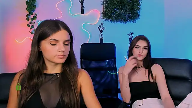 lisa_dark_ webcam