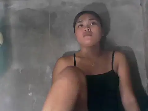 AsianPinay18 webcam