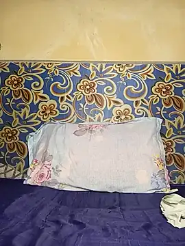 hornydoll21 webcam