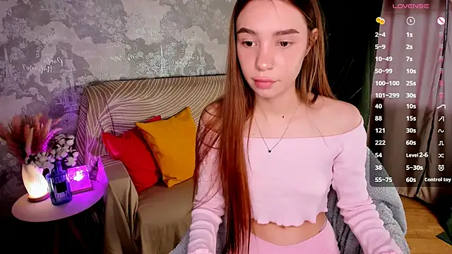 MilliBrown_ webcam