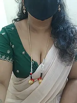 luci-queen webcam
